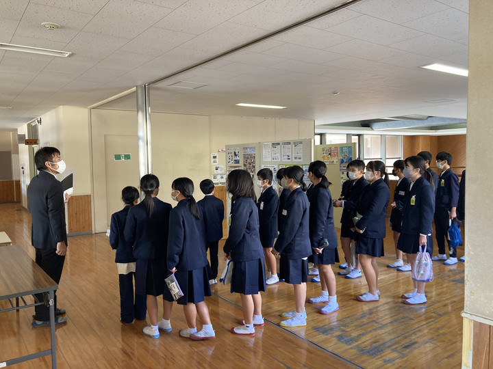 【中古】 改訂小学校教育課程講座 生活/ぎょうせい/中野重人 平成29年改訂 小学校教育課程実践講座 生活 朝倉淳編著｜地方